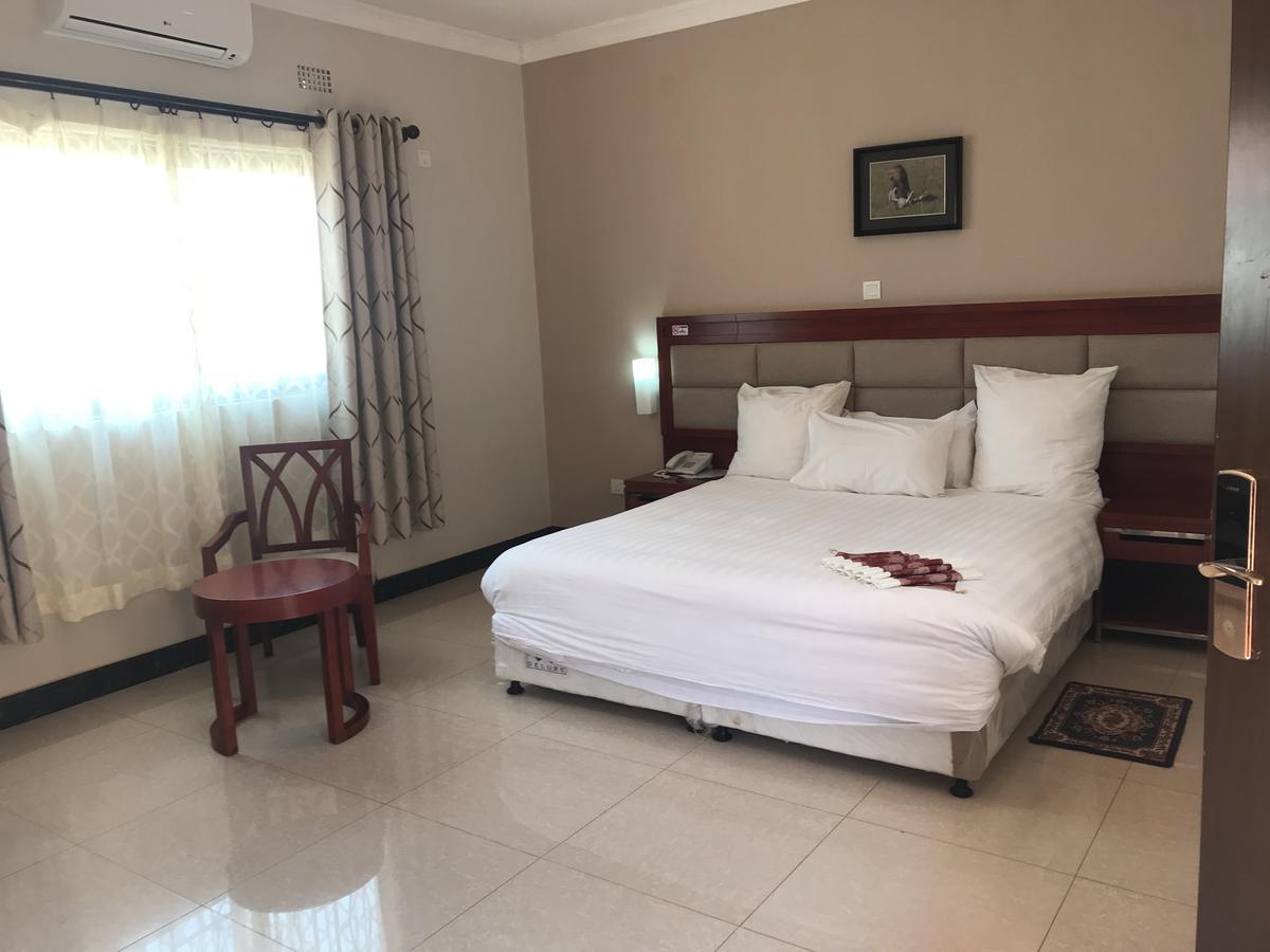 Northern Rock Hotel Mpika المظهر الخارجي الصورة