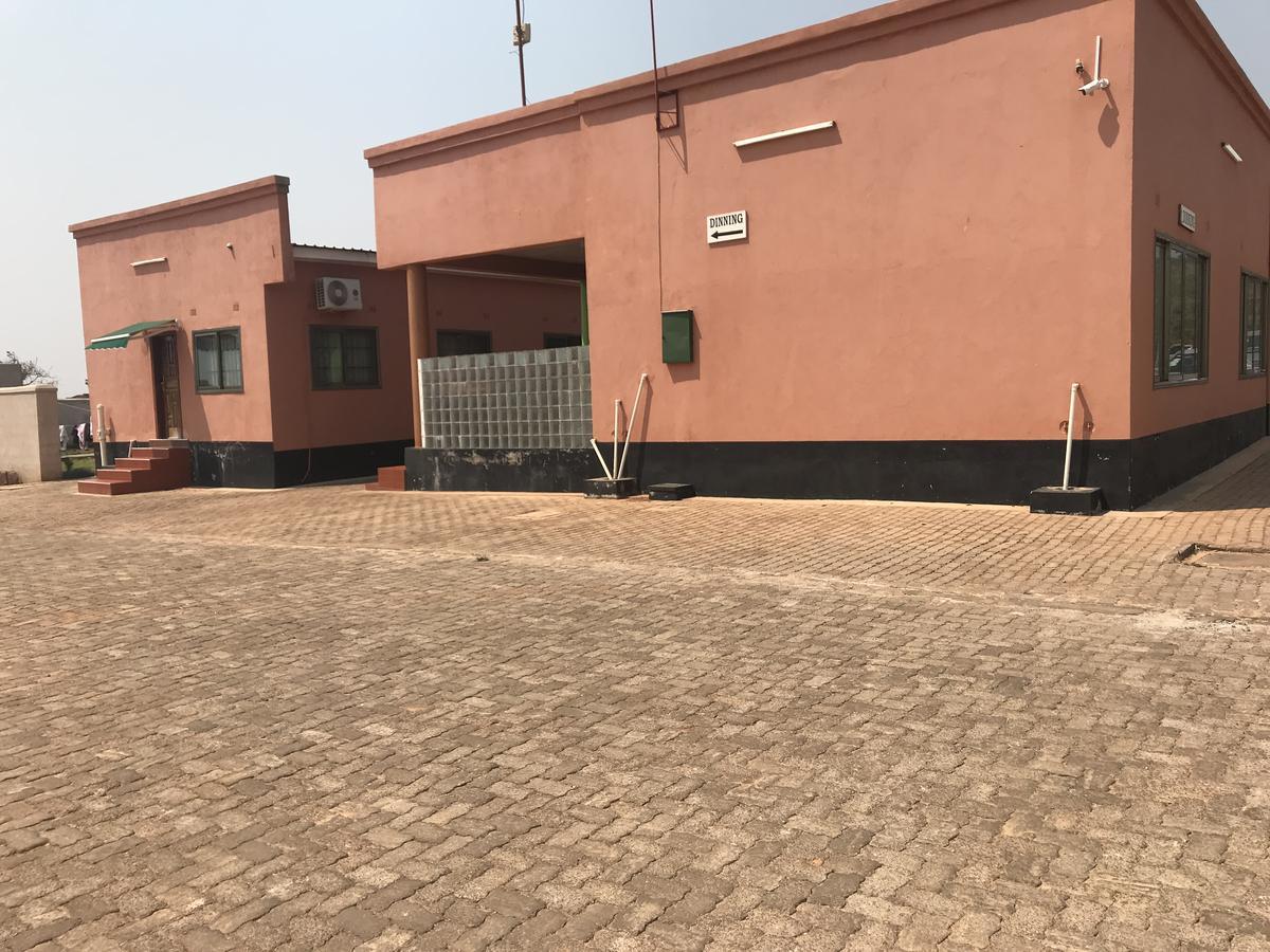 Northern Rock Hotel Mpika المظهر الخارجي الصورة